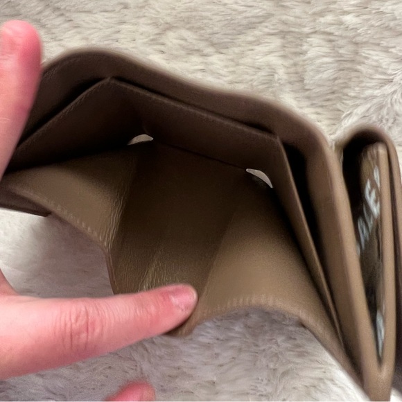 Super Sale ❤️Authentic 💯 Balenciaga Limited Edition Mini Compact Short Wallet - Picture 7 of 10